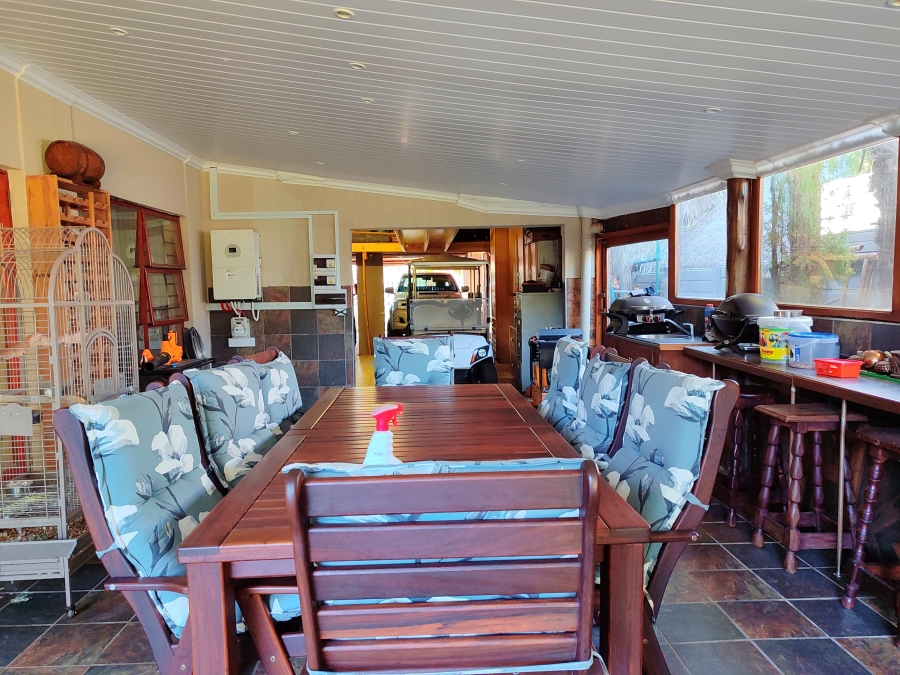 6 Bedroom Property for Sale in Doringkruin North West